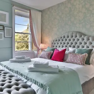 Holiday home Catharine Place